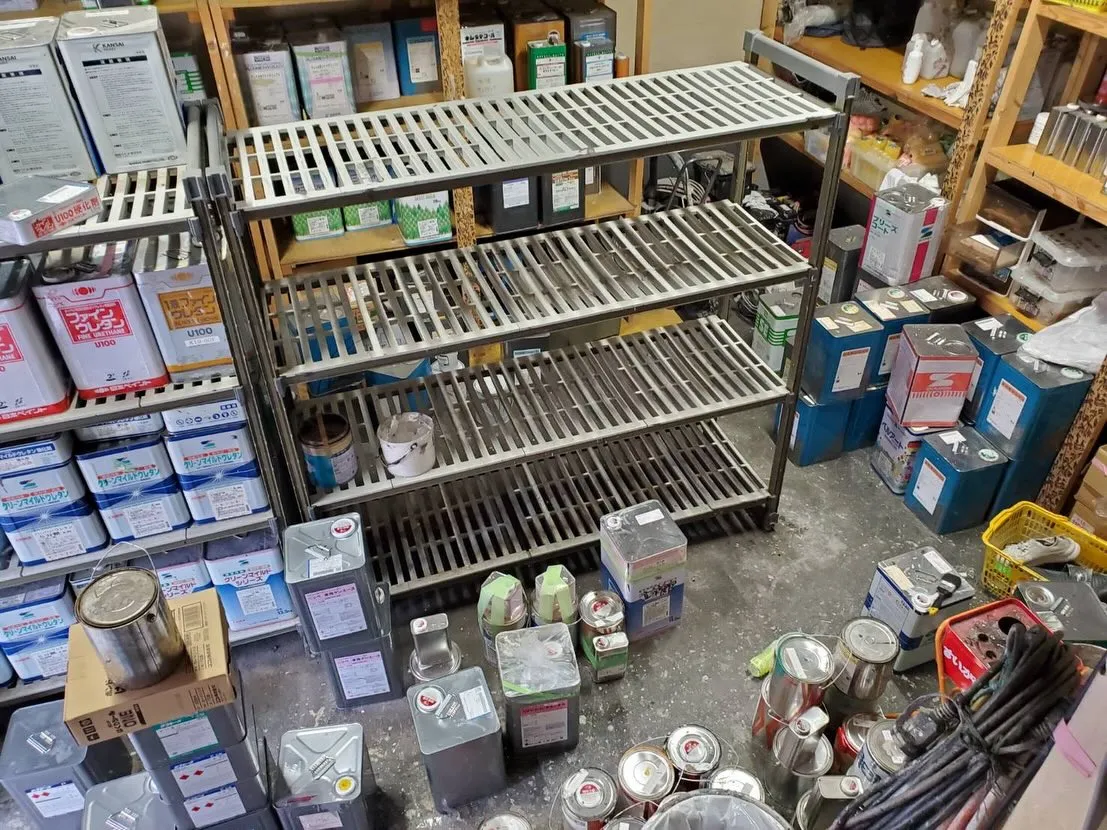 本日は年末恒例の倉庫の大掃除の日です!✨普段は中々時間が取れ...